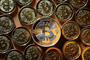 π币将转为伊拉克现金是不是真的(克拉币是什么)