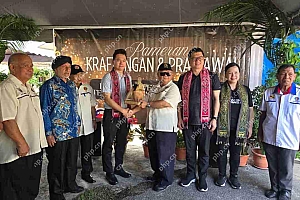 马来西亚武装部队退伍军人协会(PVATM)Miri推出了首届手工艺品展览和盛大庆典