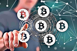 比特币(BTC)市场依靠短期乐观的交易模式,因此处于关键的十字路口