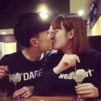 我们一起相爱到老qq情侣头像一男一女