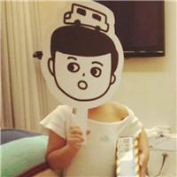 小男孩小女孩间的感情小孩情侣头像