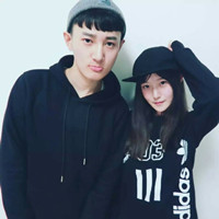 一对幸福的校园情侣校园情侣头像