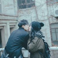幸福甜蜜的爱恋双人幸福情侣头像一对
