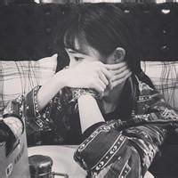 还是一如既往的爱你黑白伤感情侣头像一对