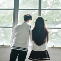 年少青春的爱恋穿校服的情侣头像
