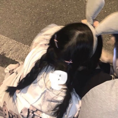 高清好看的不易撞真人情头图片