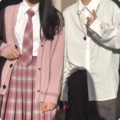 高清一对两张的可爱真人情侣头像一男一女图片