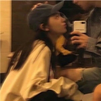 高清超好看的一对两张真人创意情侣头像图片