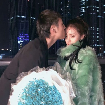 高清好看的一对两张时尚潮流真人情头图片