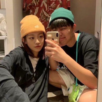 情侣头像一对两张甜美