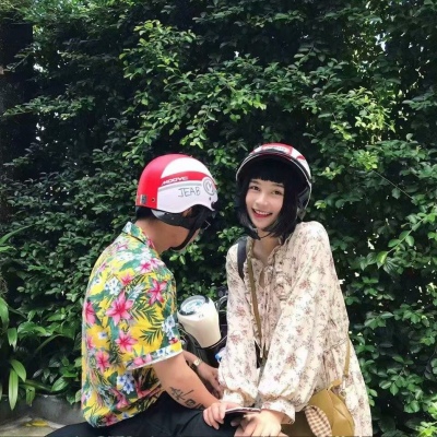 情侣头像一对两张甜美