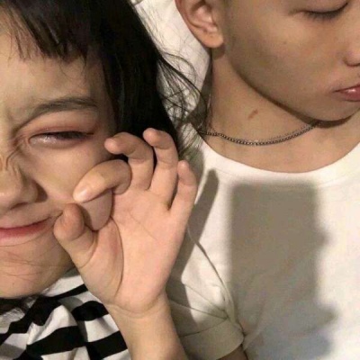 微信情侣头像一左一右可爱