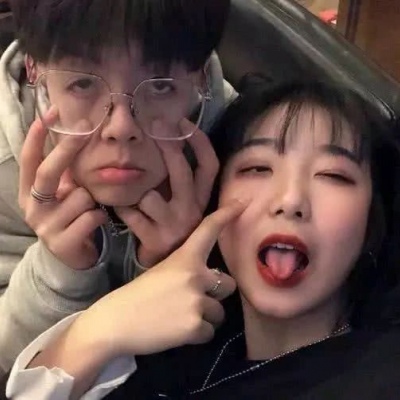 高清一对两张的双人情侣头像甜蜜真人图片