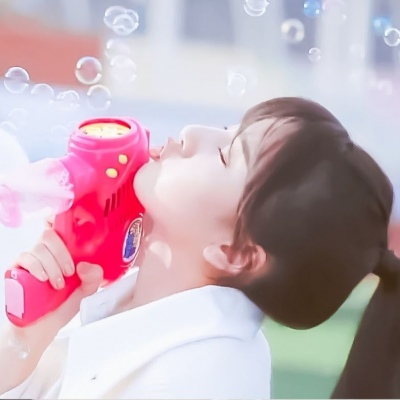 高清清纯的真人唯美情侣一对两张图片
