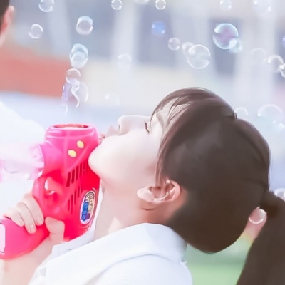 高清清纯的真人唯美情侣一对两张图片