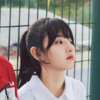 高清清纯的真人唯美情侣一对两张图片