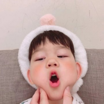 高清可爱的萌娃情头高清一左一右图片