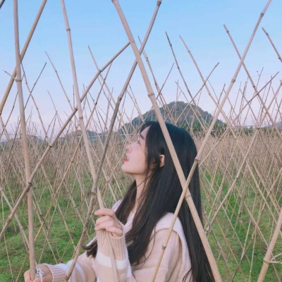 高清唯美的意境风女头图片