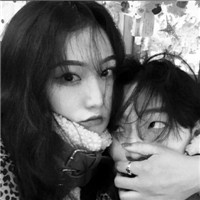 你遥远如萤火黑白个性情侣头像