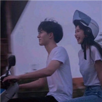守在有你的美好世界小清新情侣头像