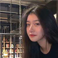 人潮拥挤我能感觉你超甜可爱情侣头像