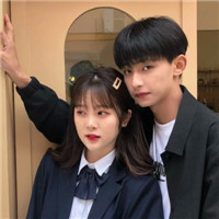 青春里的甜蜜和幸福青春甜蜜情侣头像