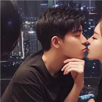 甜蜜的网红情侣时尚个性情侣头像