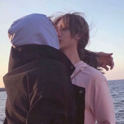 qq唯美浪漫情侣头像
