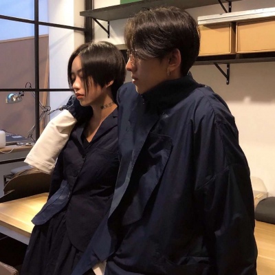 两张潮流情侣头像图片