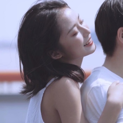 学生范情侣头像一对一人一张 青春好看的情侣头像大全