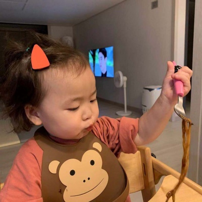 高清好看的萌娃头像一男一女可爱图片