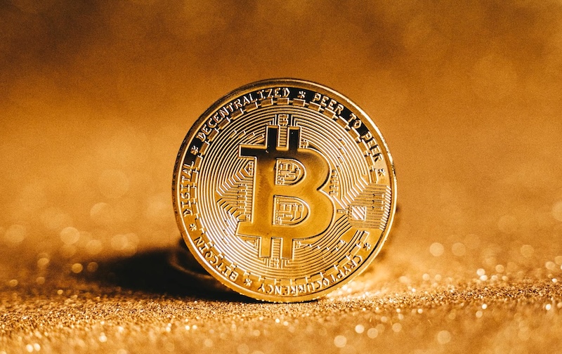 古尔斯比掐灭降息幻想，比特币11万美金堡垒危在旦夕？2025最大黑天鹅已起 - php中文网